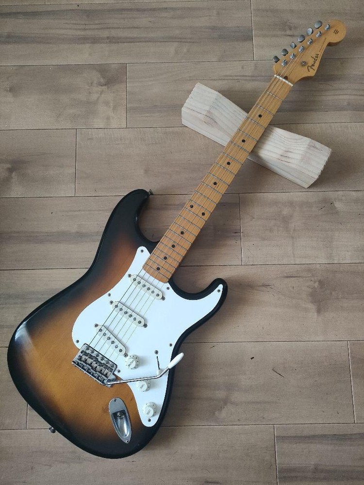 Fender Stratocaster Sunburst Safe Packing!