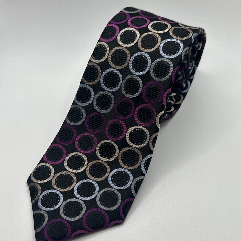 SEAN JOHN Mens Black Geometric Silk Tie with Central Ring Design