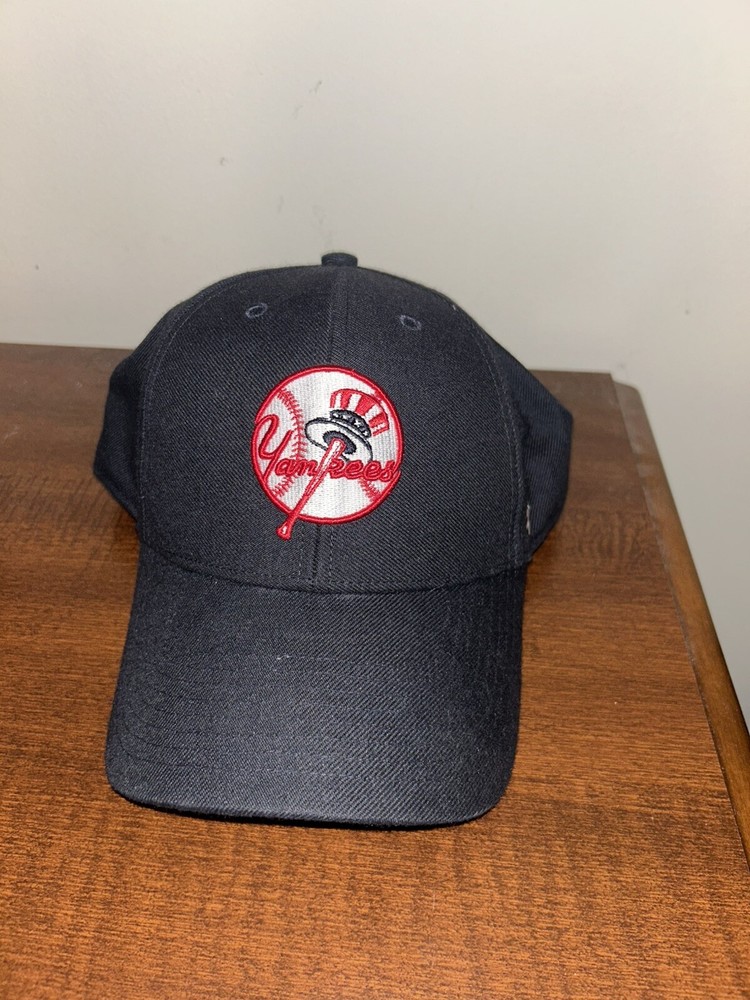 47 New York Yankees MVP Retro Logo