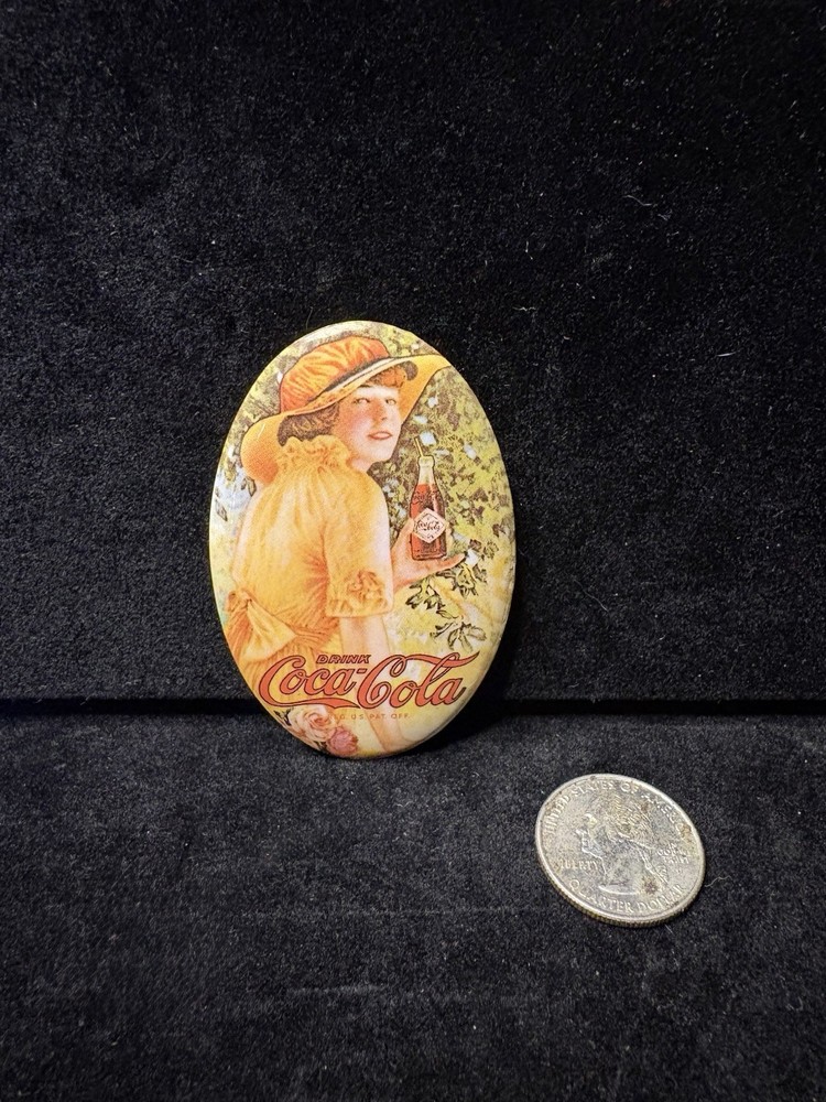 Vintage 1973 Coca-Cola Oval Pocket Mirror