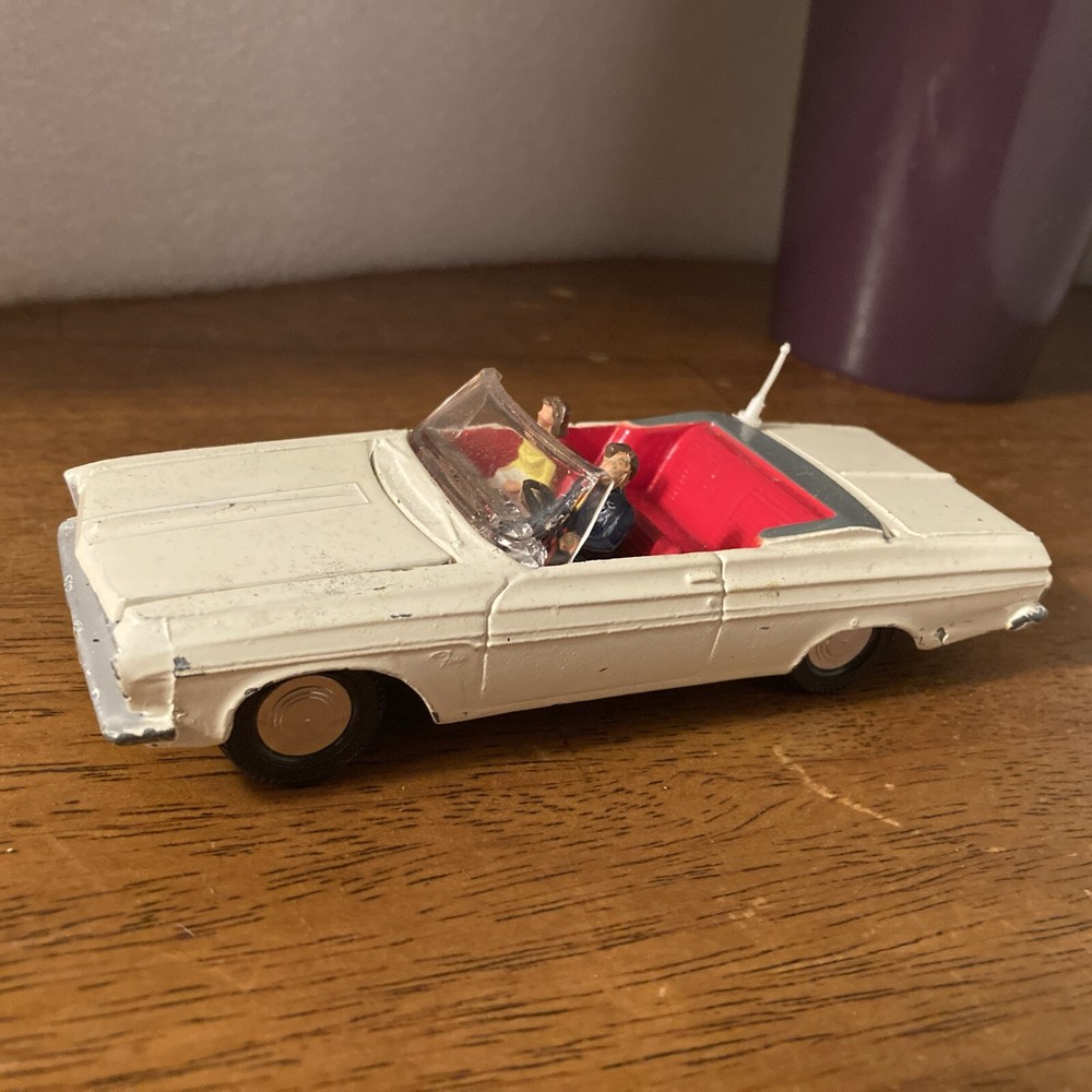 Vintage Dinky toy 115 Plymouth Fury Sports