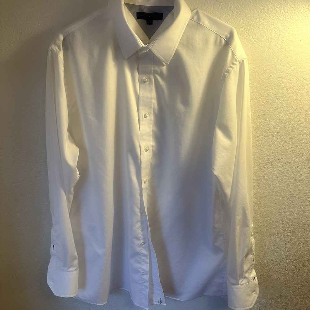 Tommy Hilfiger classic fit dress shirt size 17.5 neck