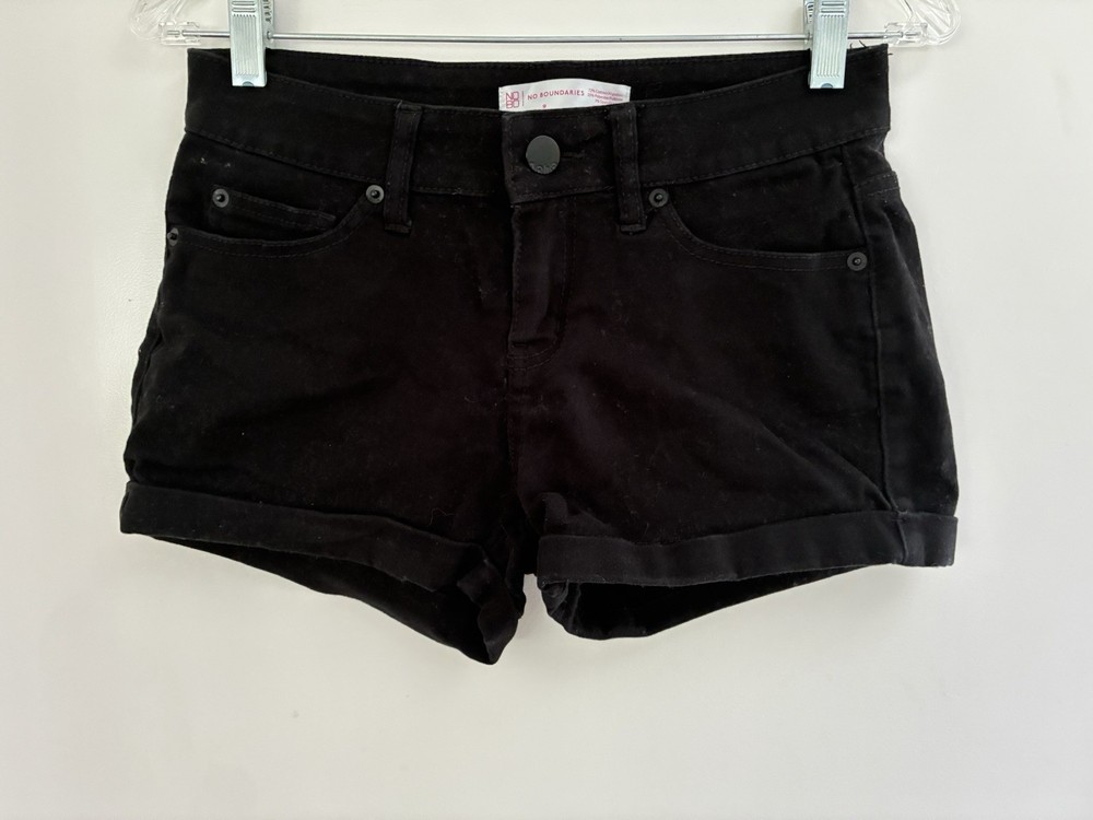 No Boundaries Womens Solid Black Roll Cuff Zip-Fly Super Stretch Cotton Shorts 9