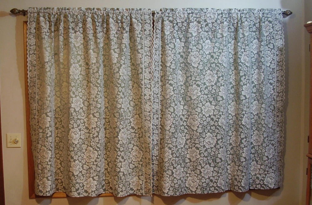 Green\White Floral Lace Double Layered Curtains; 59