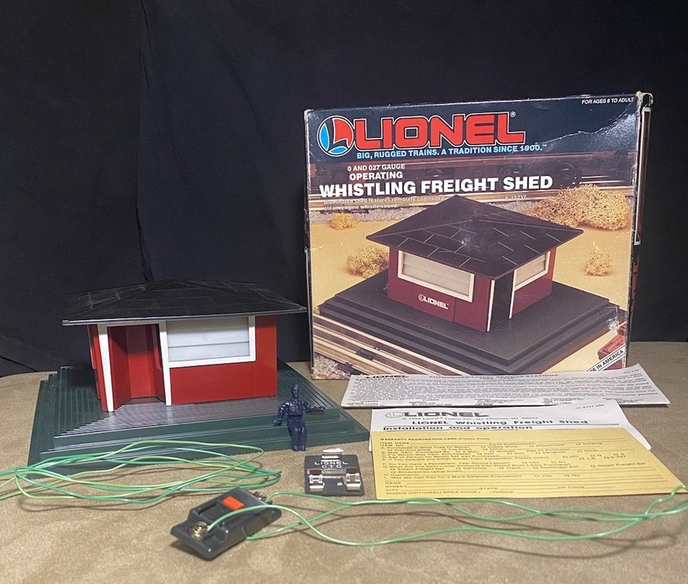 Lionel O Gauge Whistling Freight Shed 6-12737 Untested Condition