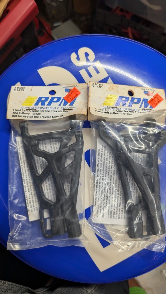 RPM 80212 - Front Right Upper & Lower A-Arms, Black, Revo/Summit/E-Revo (2)