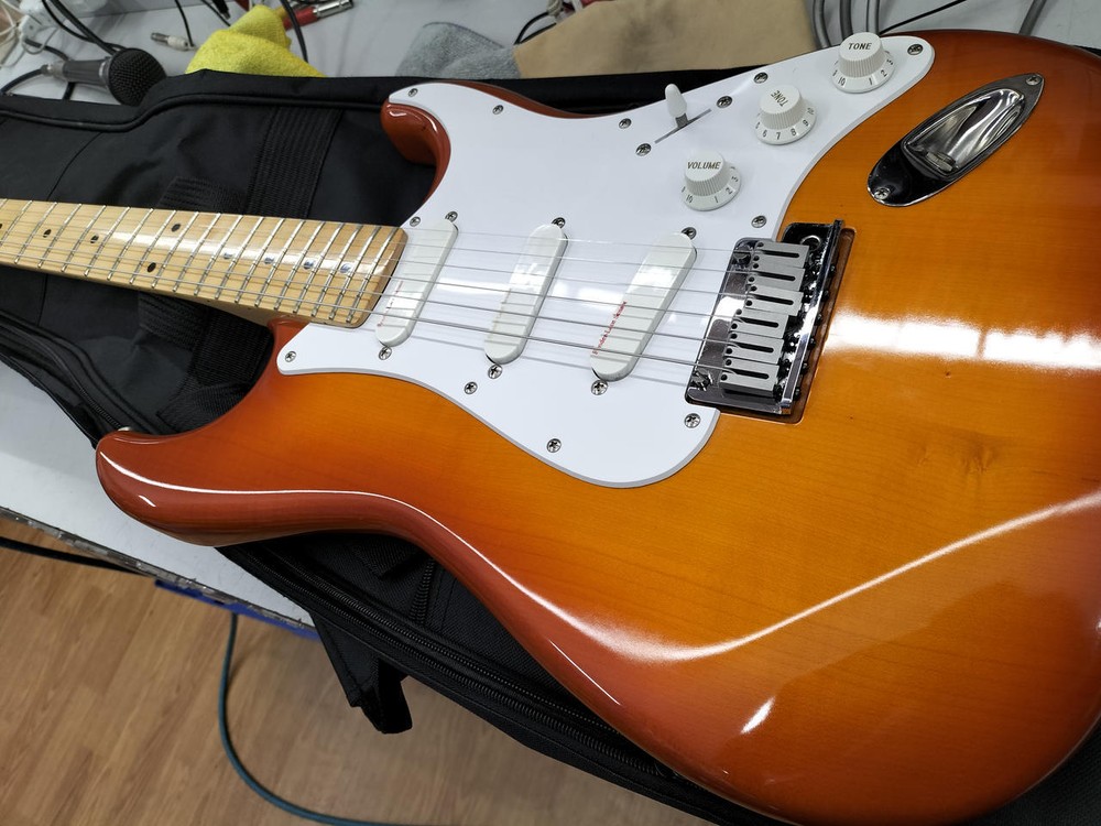 Fender Japan Str-1150Ls Electric Guitar