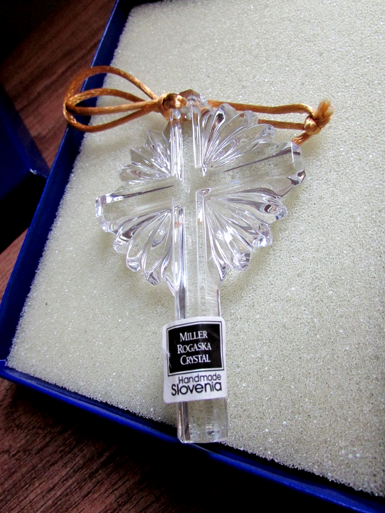 VTG MILLER ROGASKA CRYSTAL Glass religious Cross hanging Ornament in Box-new