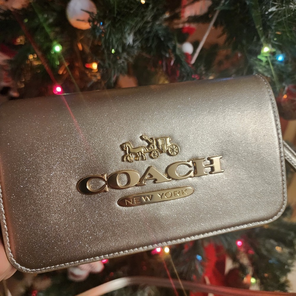 New Coach Handbags for Women – Stylish & Luxury Designs