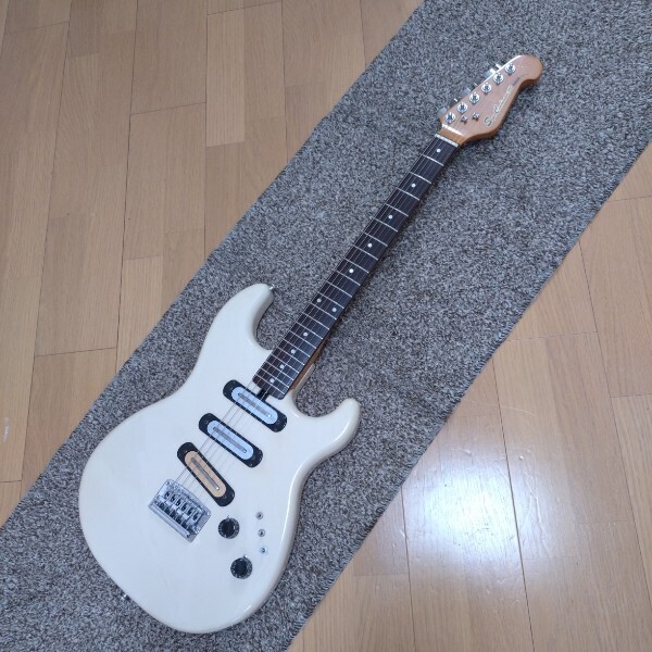 Yamaha Sc-700 Electric Guitar