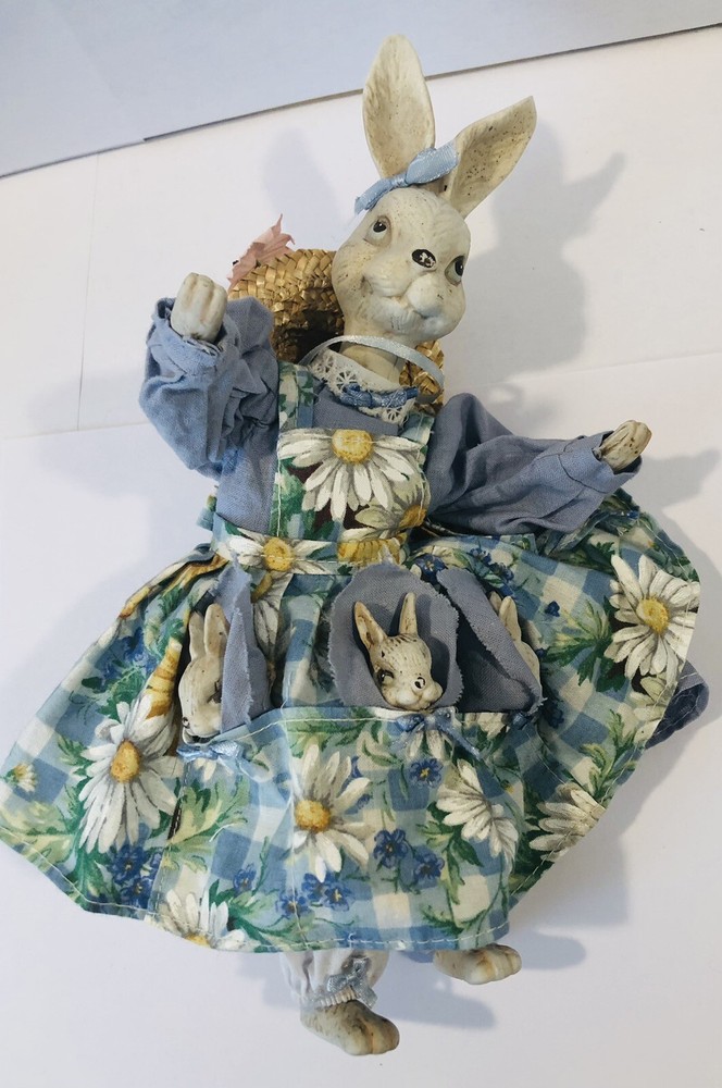 Delton Pro Porcelain Bunny Mother and Babies Collectible Figurine