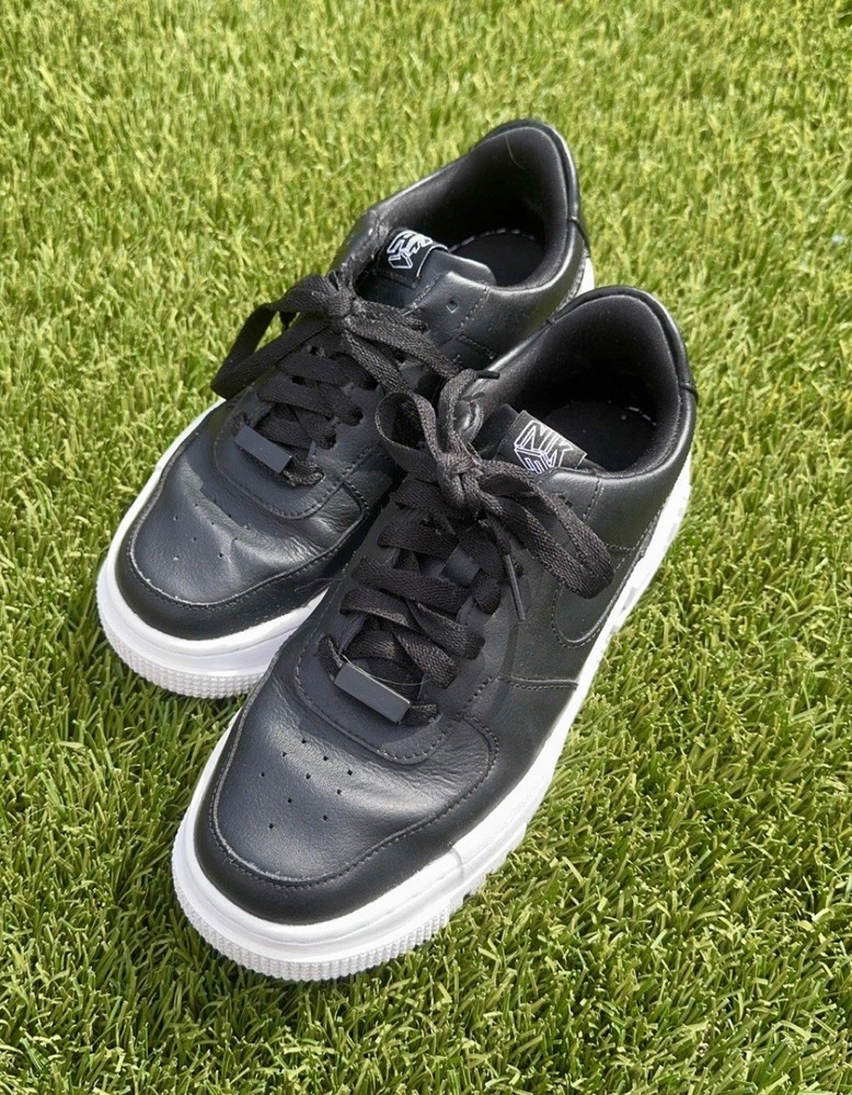 Nike Air Force 1 Low Pixel Sneakers Black and White Size 6.5 Women’s