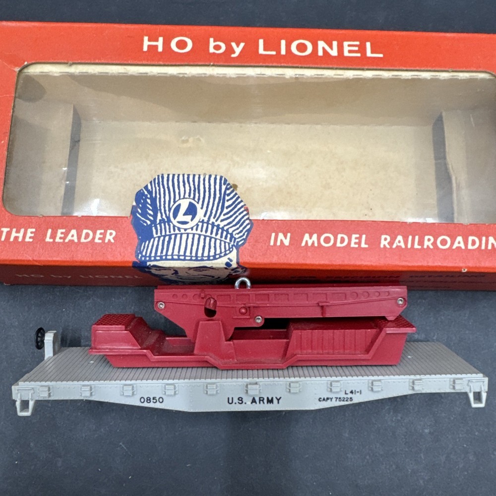 Lionel HO Scale US Army Grey Flat Car with Red Launcher #0850 Parts