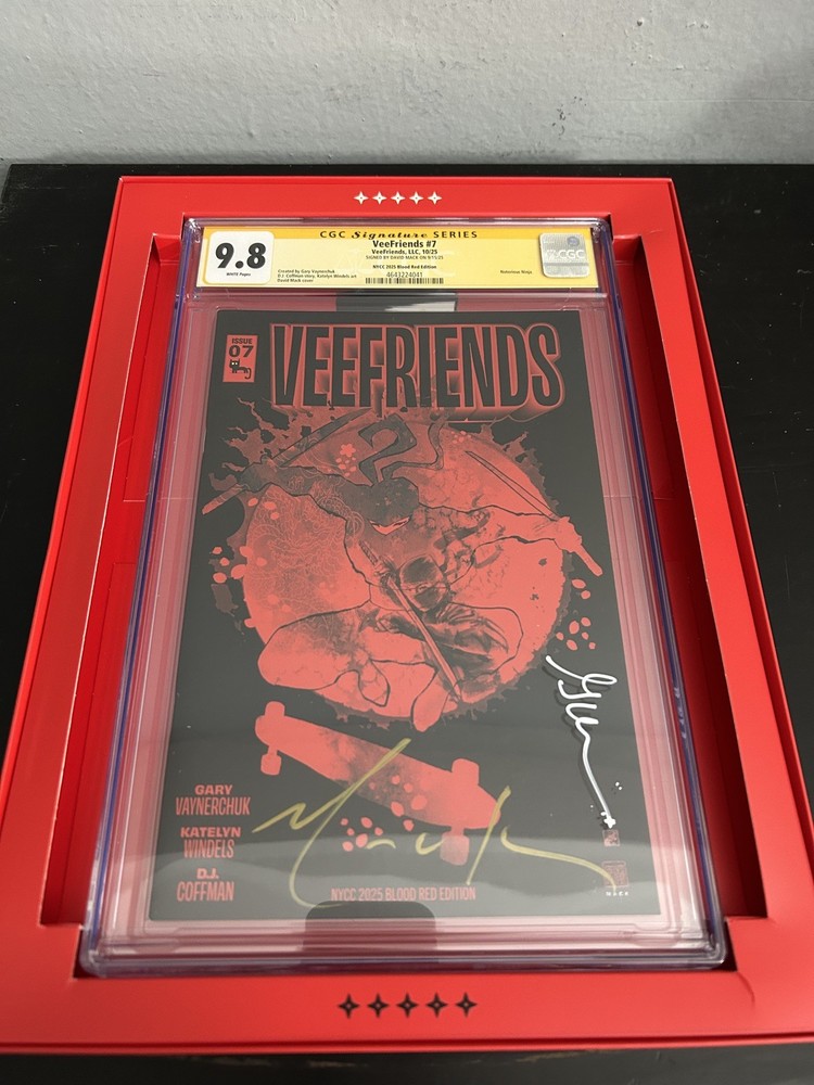 NYCC 2025 VEEFRIENDS Blood Red NOTORIOUS Ninja LE 1/50 Double AUTO CGC 9.8