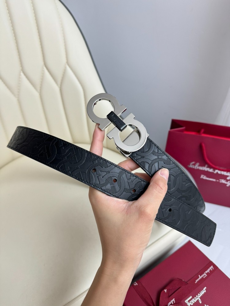 Salvatore Ferragamo genuine leather belt size 32-44