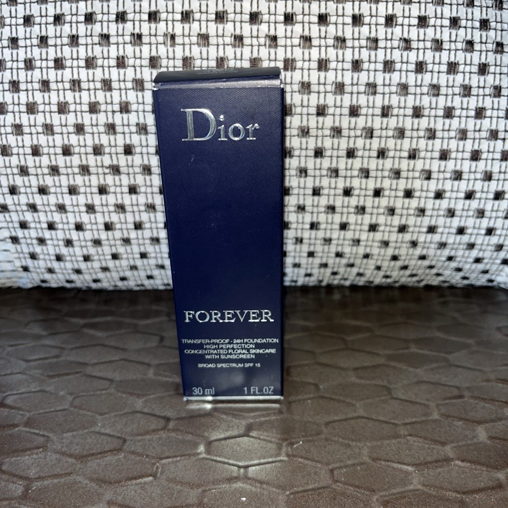 Dior Forever 24HR Foundation Shade 3WO Full Size 1oz New In Box