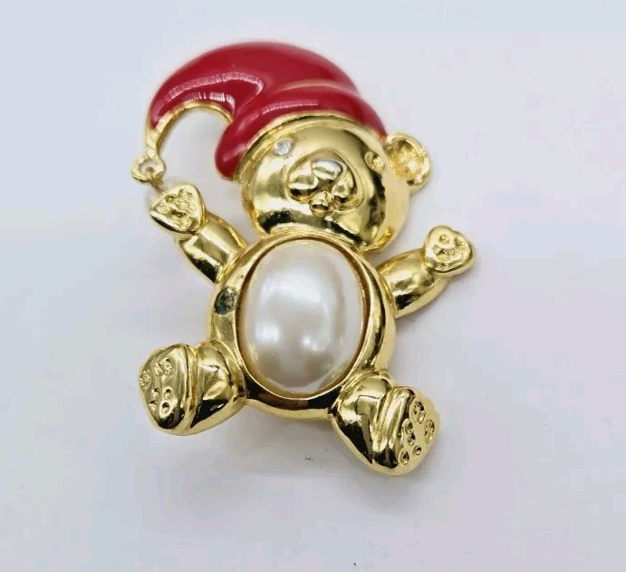 Vintage MARVELLA Christmas Teddy Bear Brooch Pin with Faux Pearls