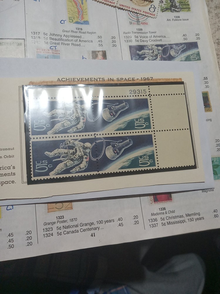 US Stamps 1331-32 Space Achievements 5c Block of 4 MINT NH OG
