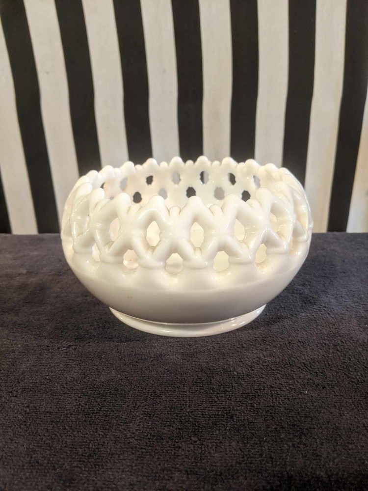 Vintage MCM Westmoreland Milk Glass Lace Edge Bowl Mid Century Modern