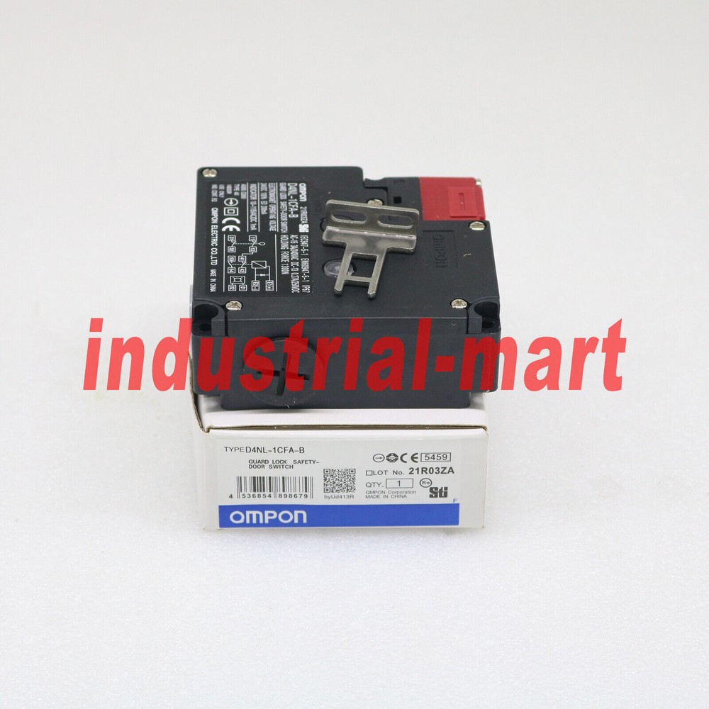 NEW IN BOX safety switch D4NL-1CFA-B D4NL-1CFA-B FAST SHIP #A6-4