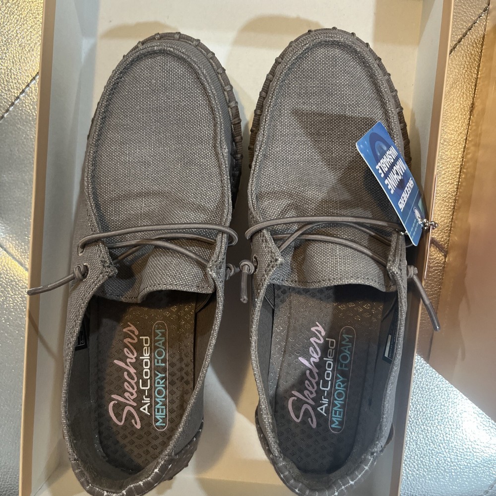 sketcher’s memory foam shoes size 5.5