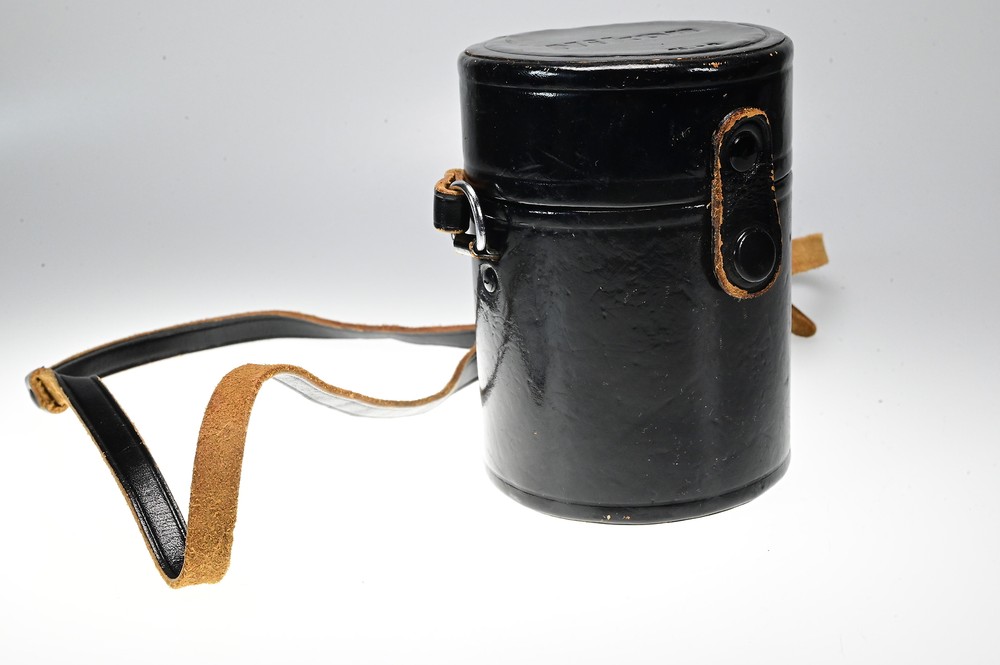 Estuche para lente Nikon CL-9 (3