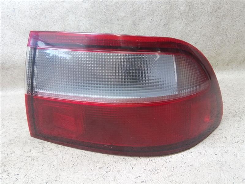 Passenger Right Tail Light Sedan Quarter Mounted Fits 92-95 HONDA CIVIC K64