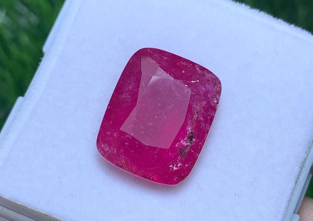 26 Carat Natural Rubellite Loose gemstone From Afghanistan