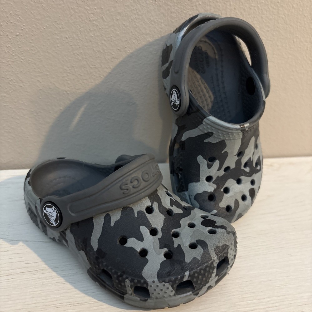 Crocs Original Camo Gray Clog Shoes Toddler Size 6C