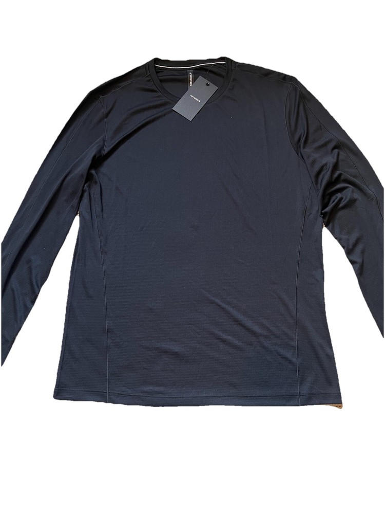 Ten Thousand Session Long Sleeve Men’s Shirt Size Small Workout Top