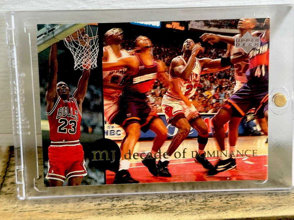 #90s Retro Michael Jordan Foil SP Jersey Card #23 Bulls Authentic