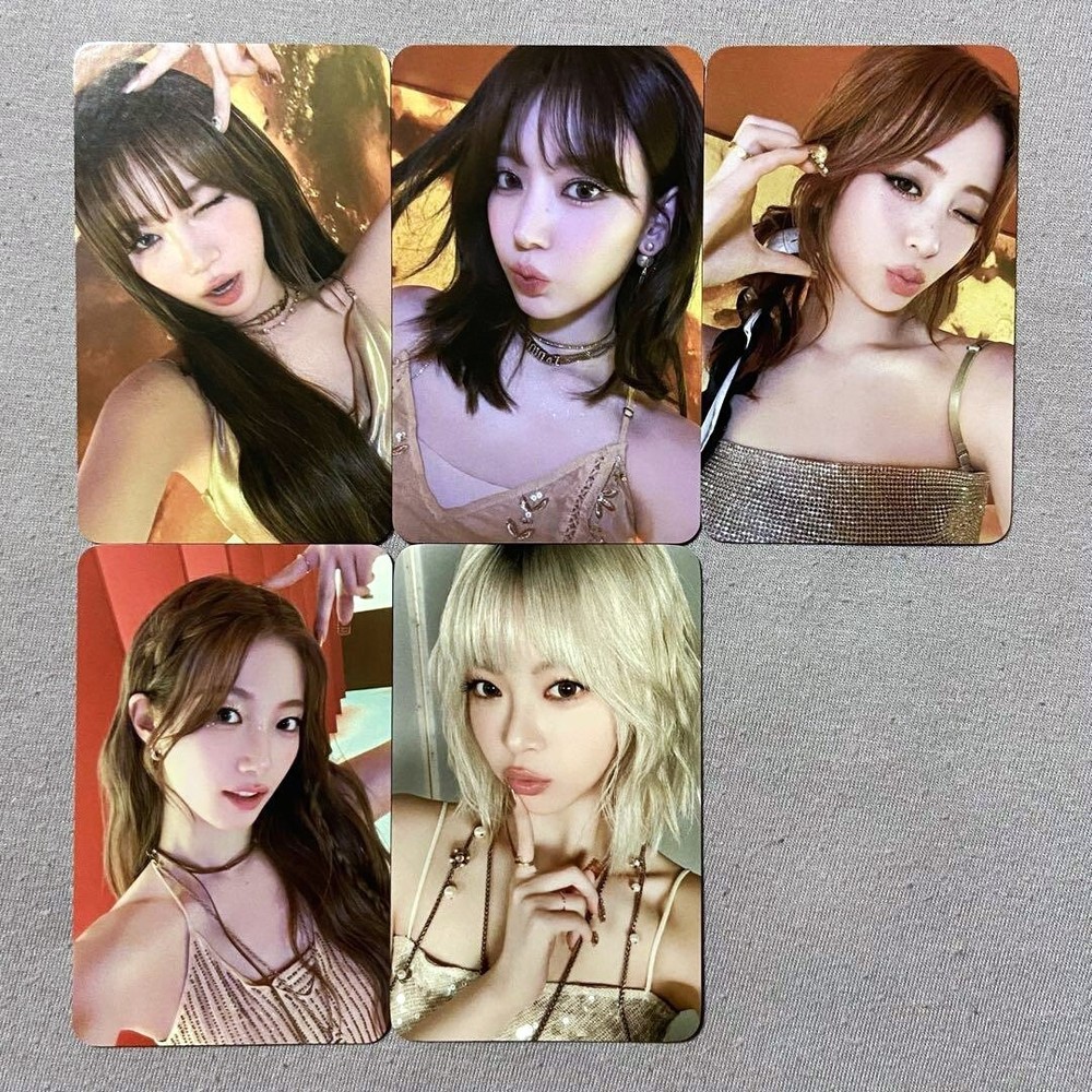 LE SSERAFIM HOT Weverse Global YouTube Gift Official Photocard PC  