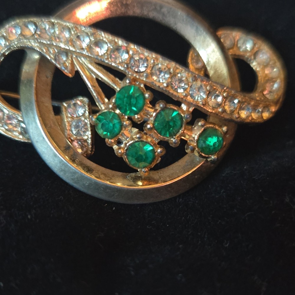Vintage Gold Tone Brooch Green & Clear Round Glass Stones Cluster Setting