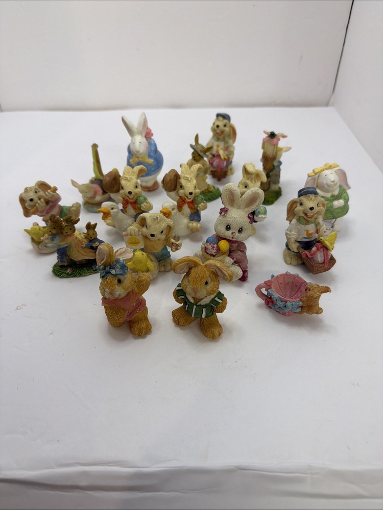 Lot 17 EASTER DECOR FIGURINES Bunnies Bears Ceramic Resin