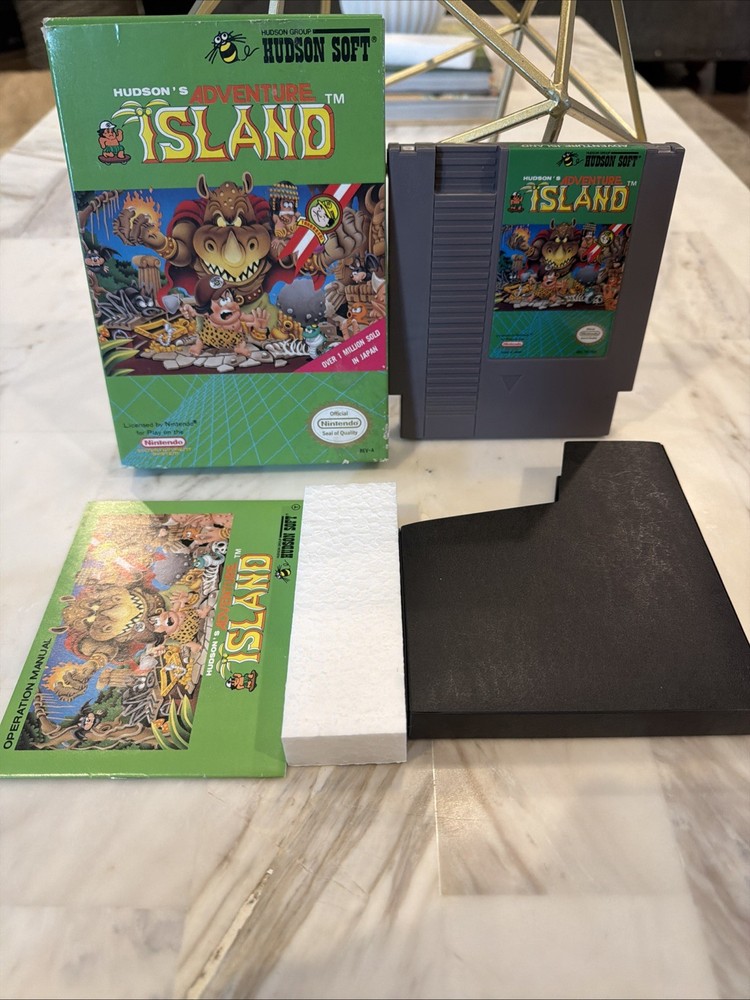 Adventure Island NES 1988 Complete CIB Box Manual Great Condition