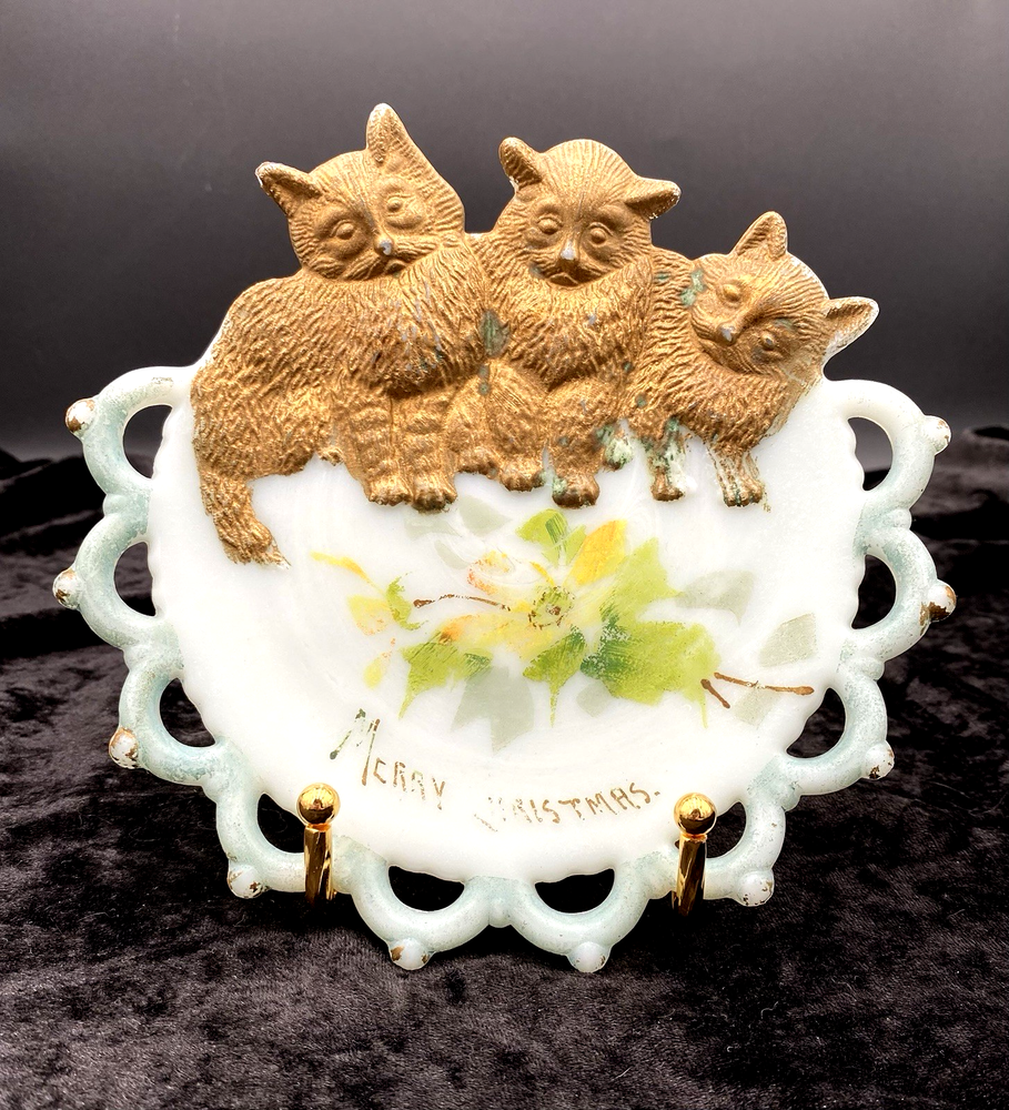Vintage Westmoreland No 5 Painted Cat Plate with Three Kittens 7.3 inches