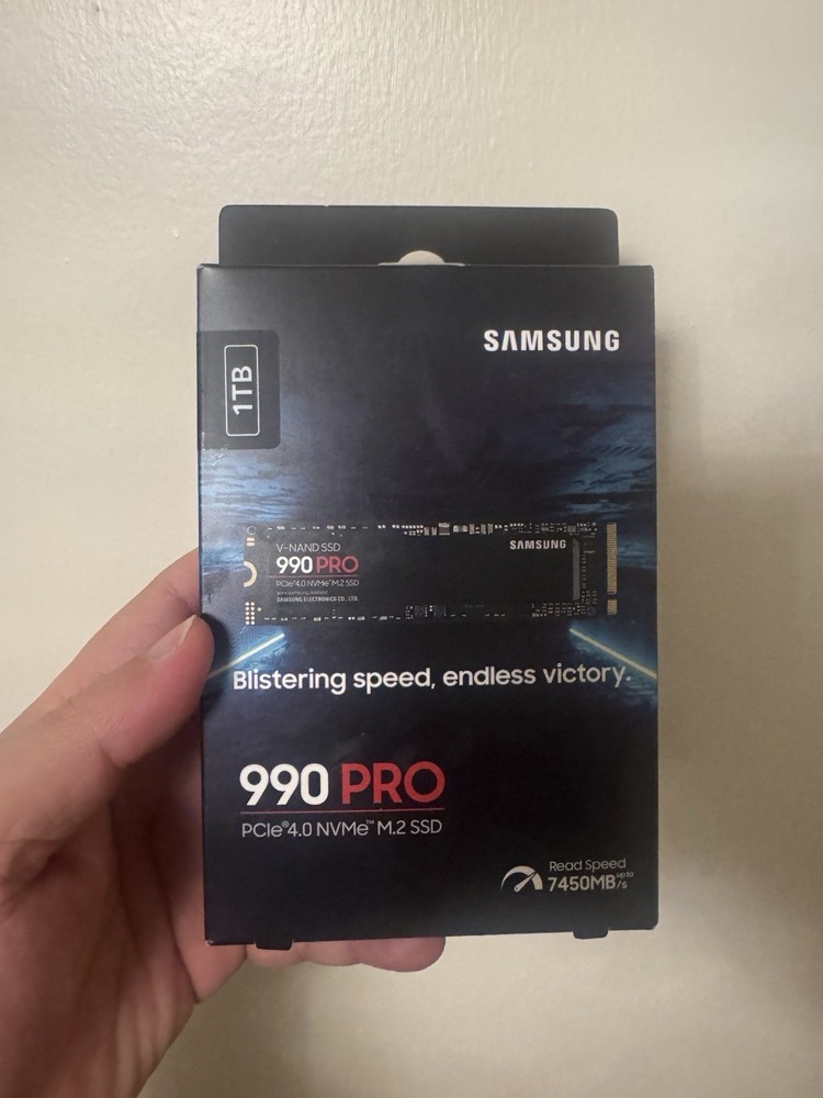 Samsung 990 PRO 1TB M.2 NVMe Internal SSD - Black (MZ-V9P1T0B/AM)