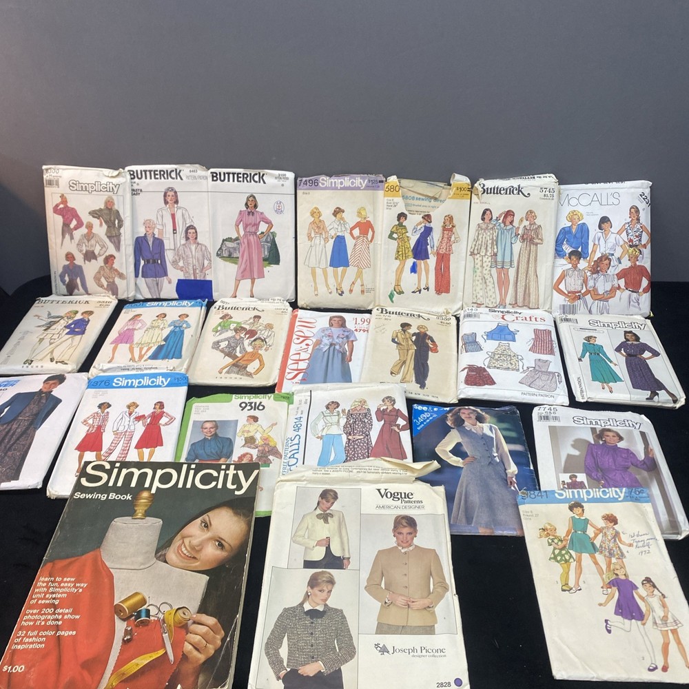 Womens Sewing Pattern Lot (23)Butterick Simplicity McCalls Vogue & Sewing Book