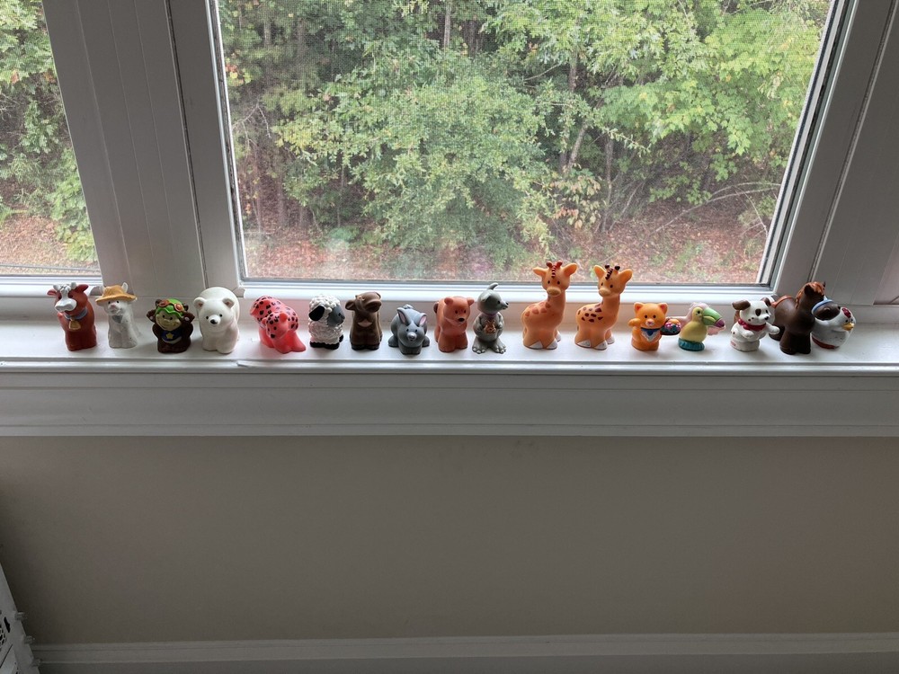 Fisher Price Little People Zoo 17 Animals