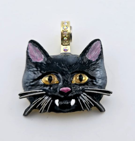 Kirks Folly Vampira Kitty Magnetic Enhancer Pendant Gold tone 1.75 in x 1.5 in