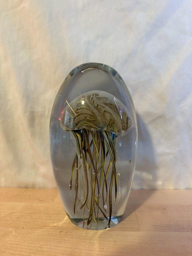 Beautiful Green Jellyfish Sculpture 6.5