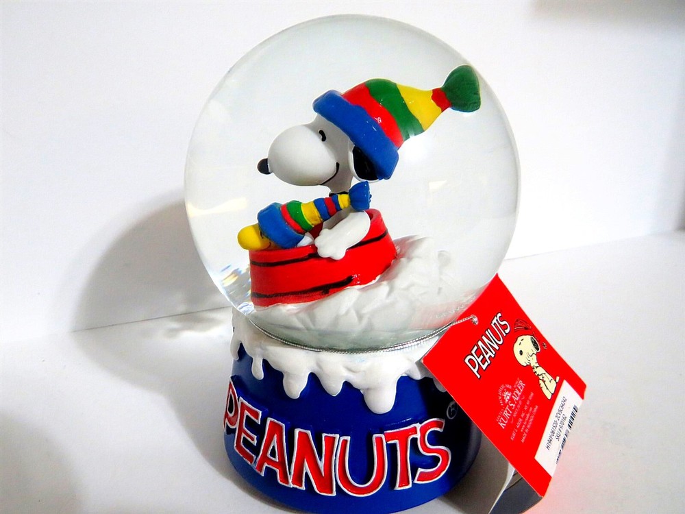 SNOOPY PEANUTS Woodstock Christmas Musical Snow Globe by Kurt Adler 2020