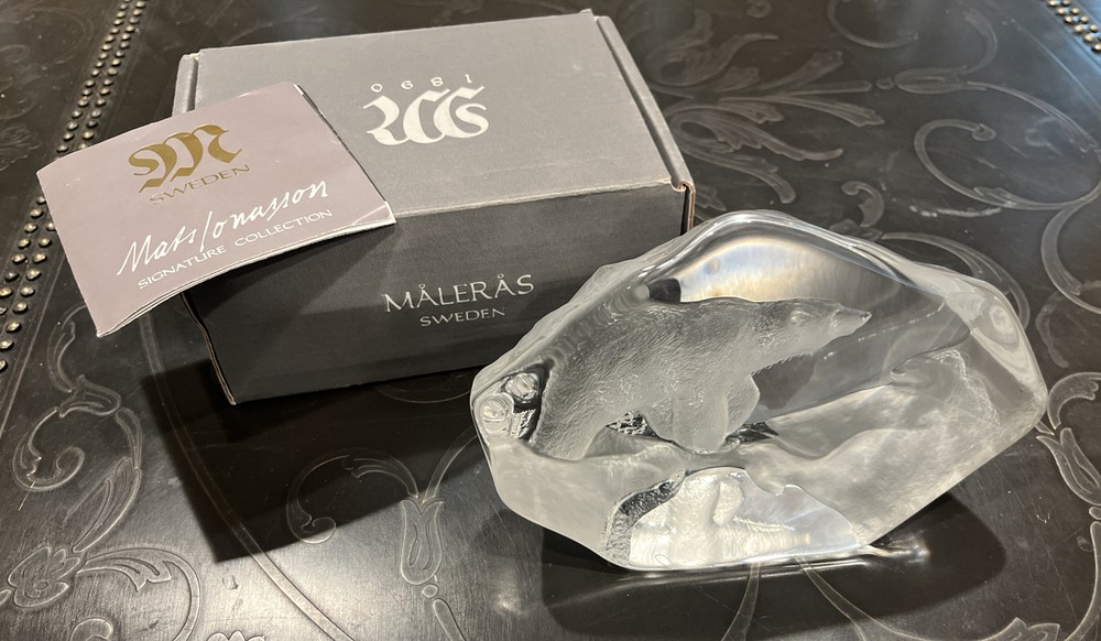 Mats Jonasson Sweden Glass Crystal Polar Bear Sculpture Paperweight Signed 3550