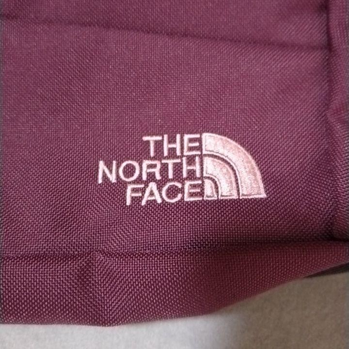 The North Face Embroidered Waist Bag - Stylish Durable Hands-Free Utility  