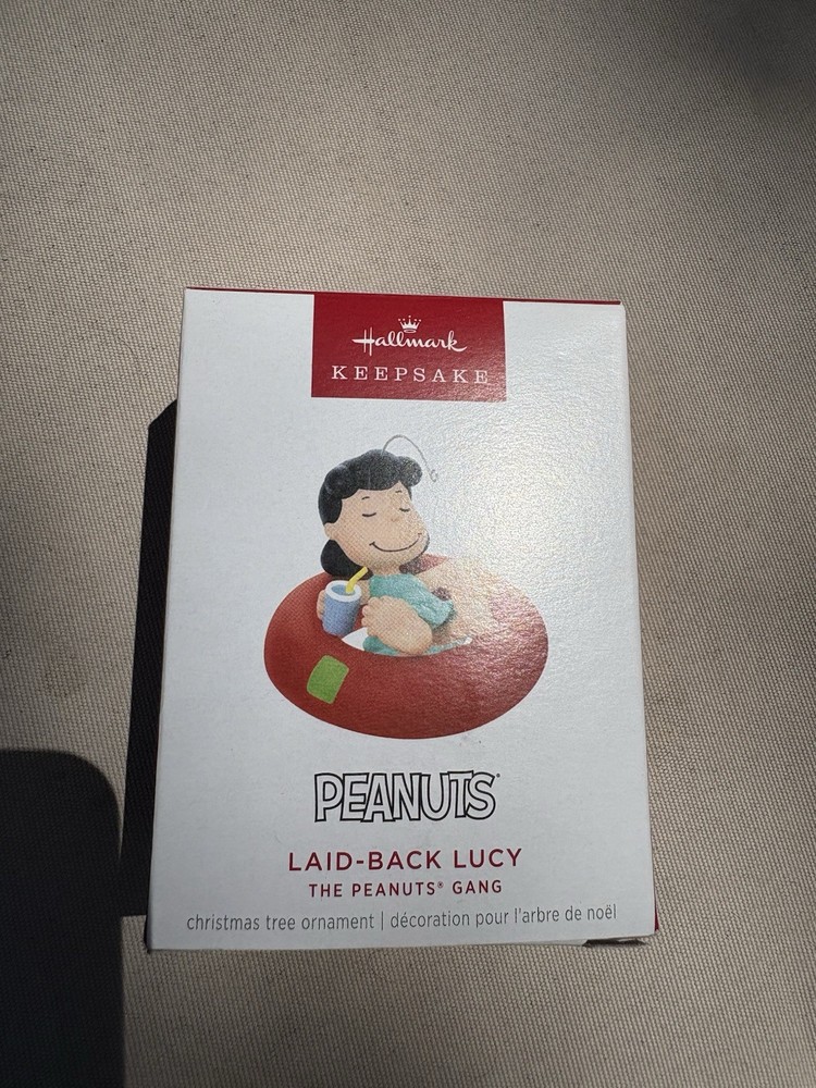 Hallmark Keepsake Peanuts Laid Back Lucy Ornament QXE3351 NOB