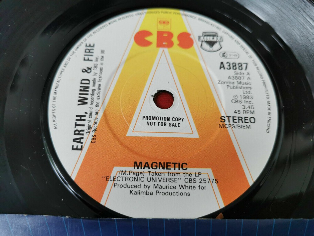 EARTH WIND & FIRE - 'Magnetic' 45rpm CBS 7