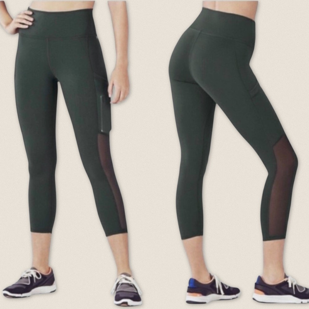 Fabletics High Waisted Mila Pocket Capri in Everglade Size XXS 0-2
