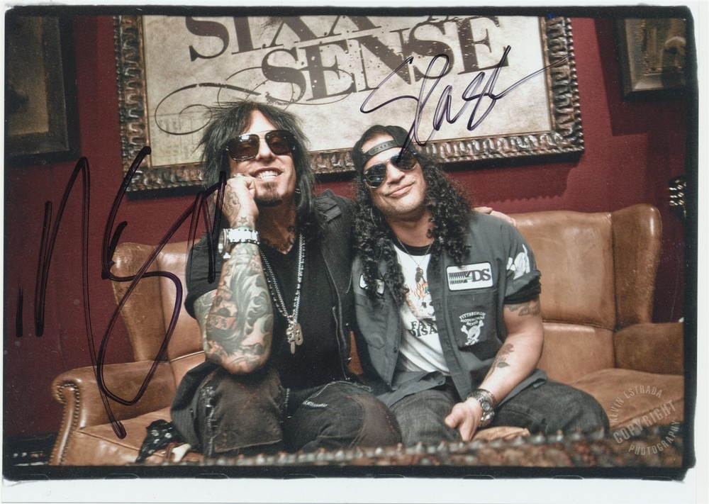 MOTLEY CRUE-NIKKI SIXX & SLASH GUNS ROSES SIGNED/AUTOGRAPHED PHOTO + GUITAR PICK
