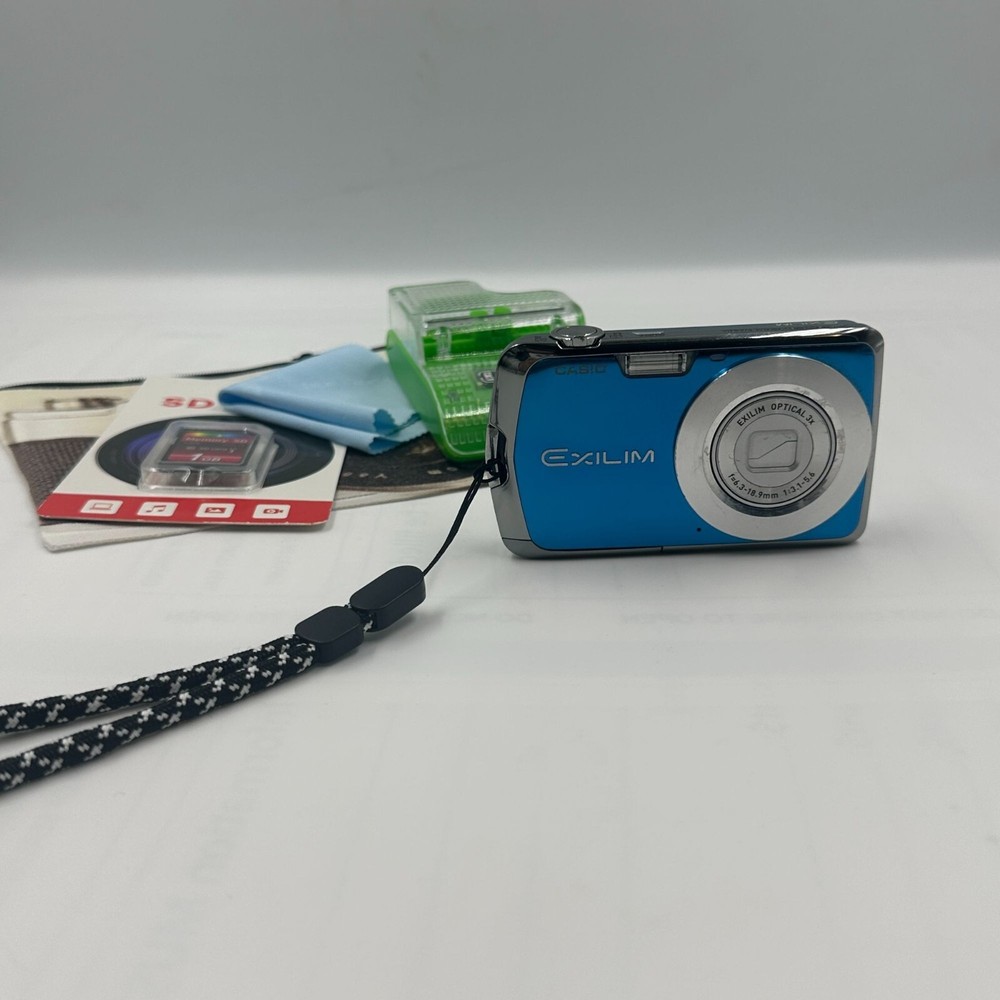 Casio Exilim 10.1MP Digital Camera With Optical Zoom 3x & Accessories