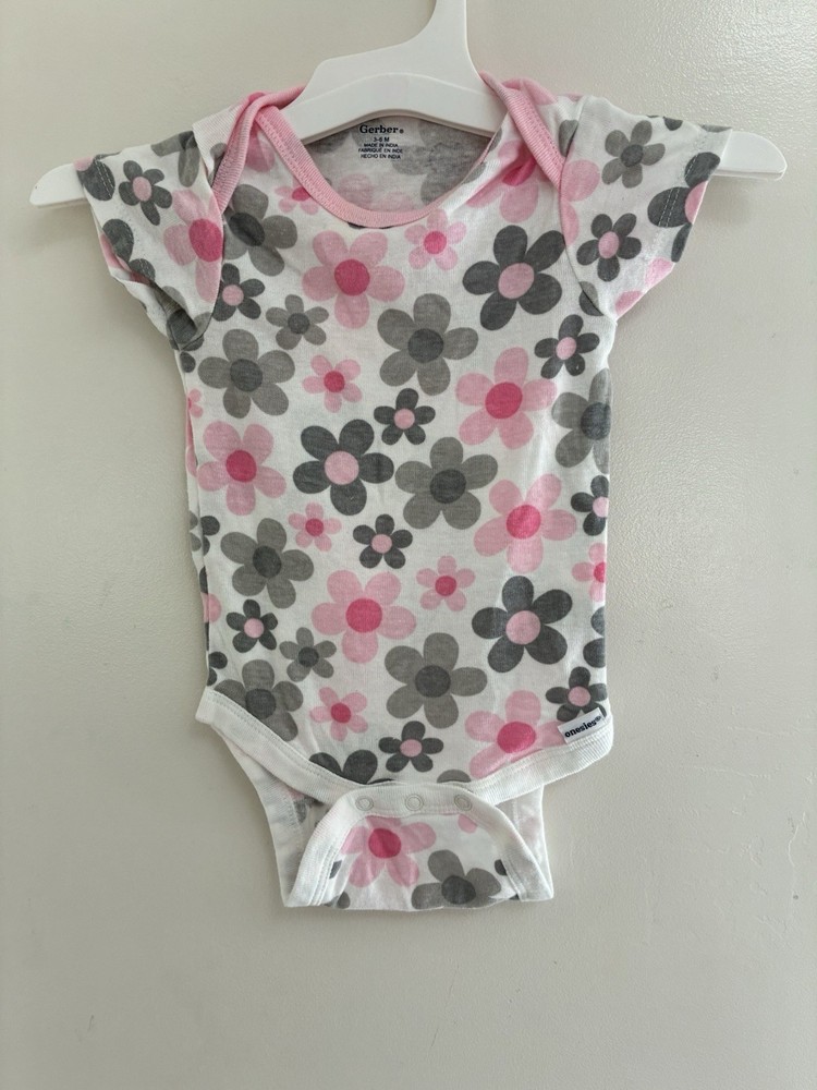 Gerber Baby Girls Allover Pink Floral 100% Cotton Short Sleeve Onesie White 3-6M